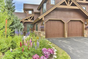 Mountain Home with Spectacular Views for Sale in Keystone, Colorado
