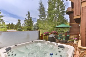 Mountain Home with Spectacular Views for Sale in Keystone, Colorado