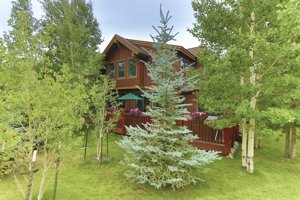 Mountain Home with Spectacular Views for Sale in Keystone, Colorado