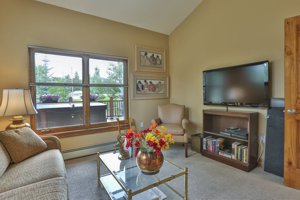 Mountain Home with Spectacular Views for Sale in Keystone, Colorado
