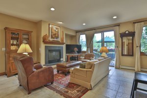 Mountain Home with Spectacular Views for Sale in Keystone, Colorado